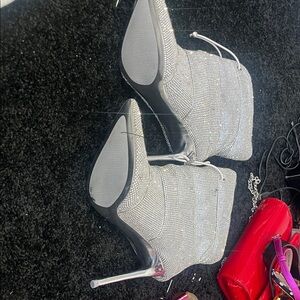 Steve Madden Shimmering Silver Heels